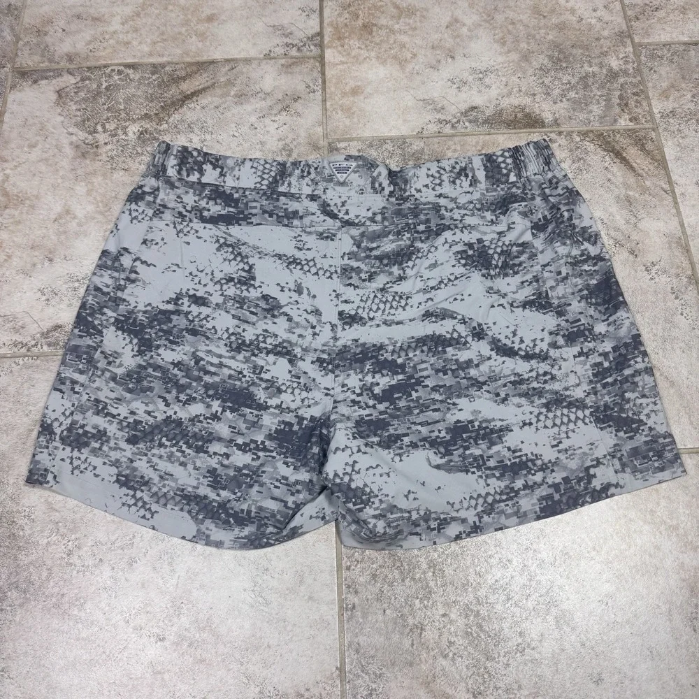 Columbia Women's‎ Tidal II Short Camo 2X Drawstring Outdoors Hiking